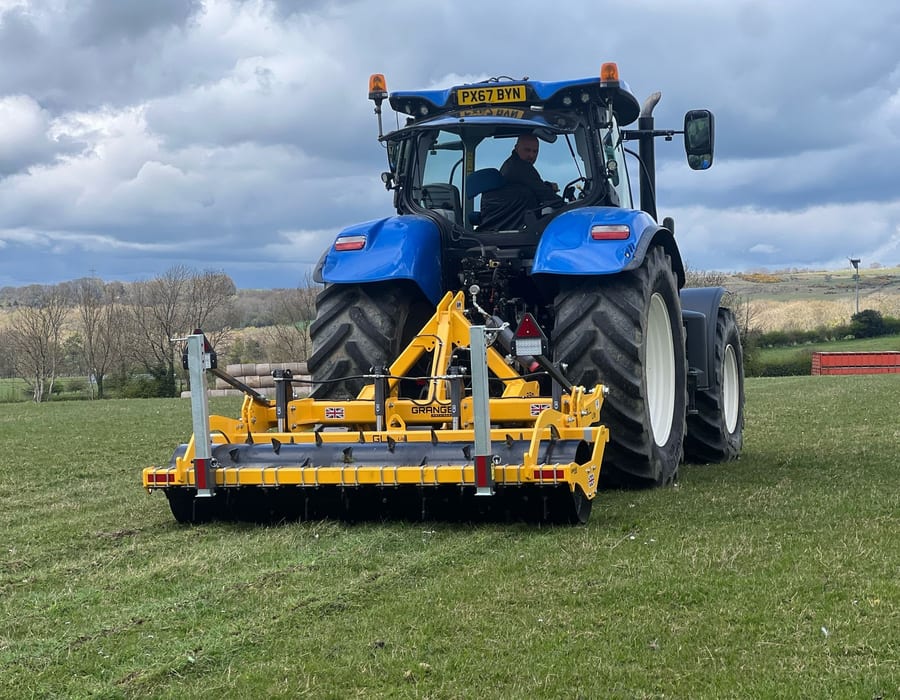 2.5m GLL Lite compact grassland loosener full machine view