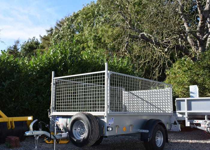 Small domestic trailer for garden and home use