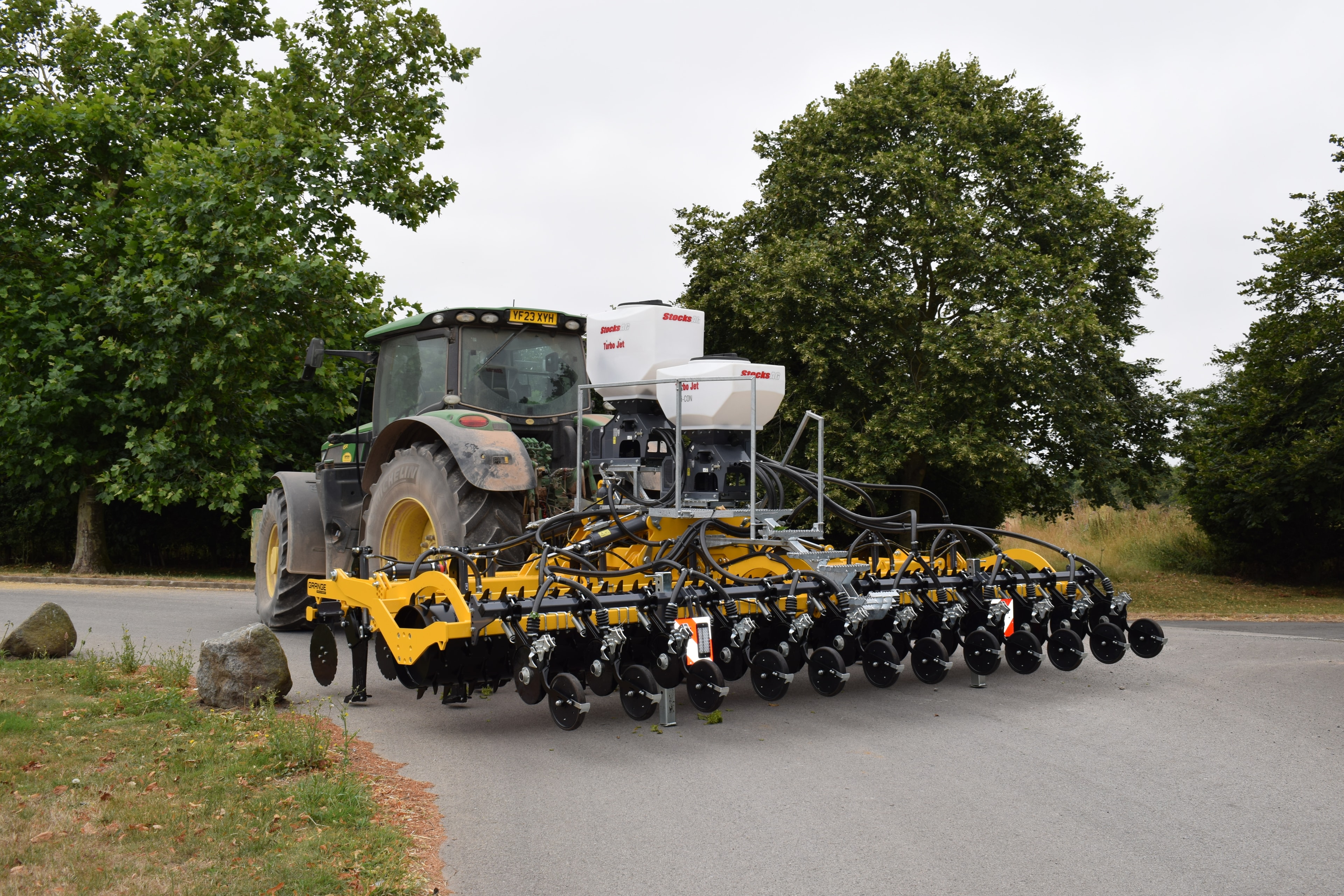Agricultural tine disc coulter soil penetration depth close up