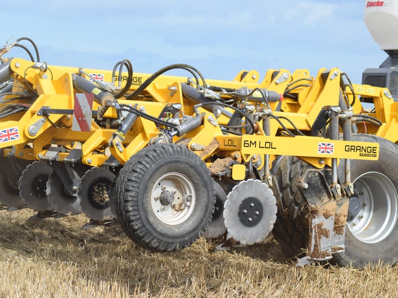 Hydraulic depth control running gear