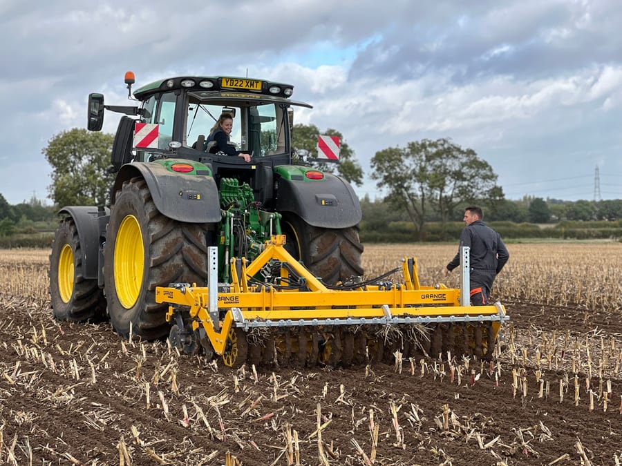 Strip-Till Preparator rear view full machine